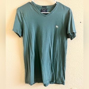 Gren/blue V-neck abercrombie shirt!